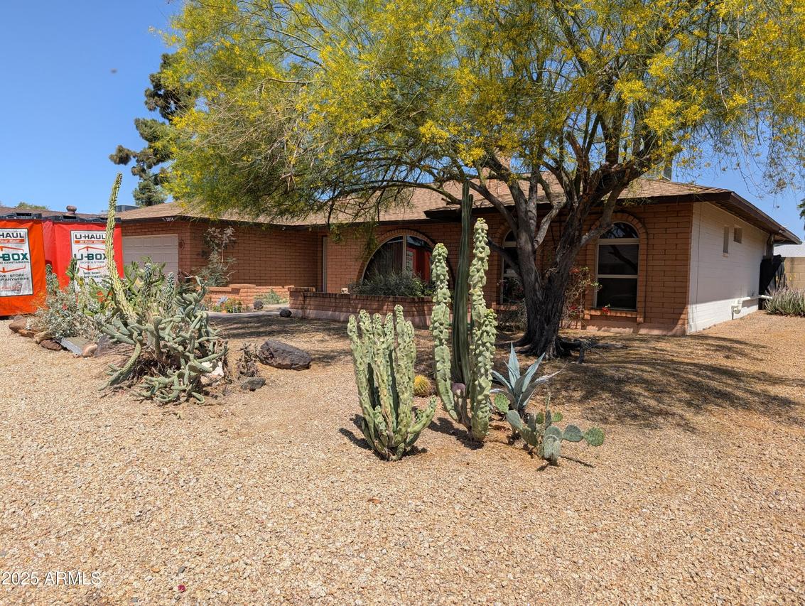 2934 W Northview Ave., Phoenix, AZ 85051