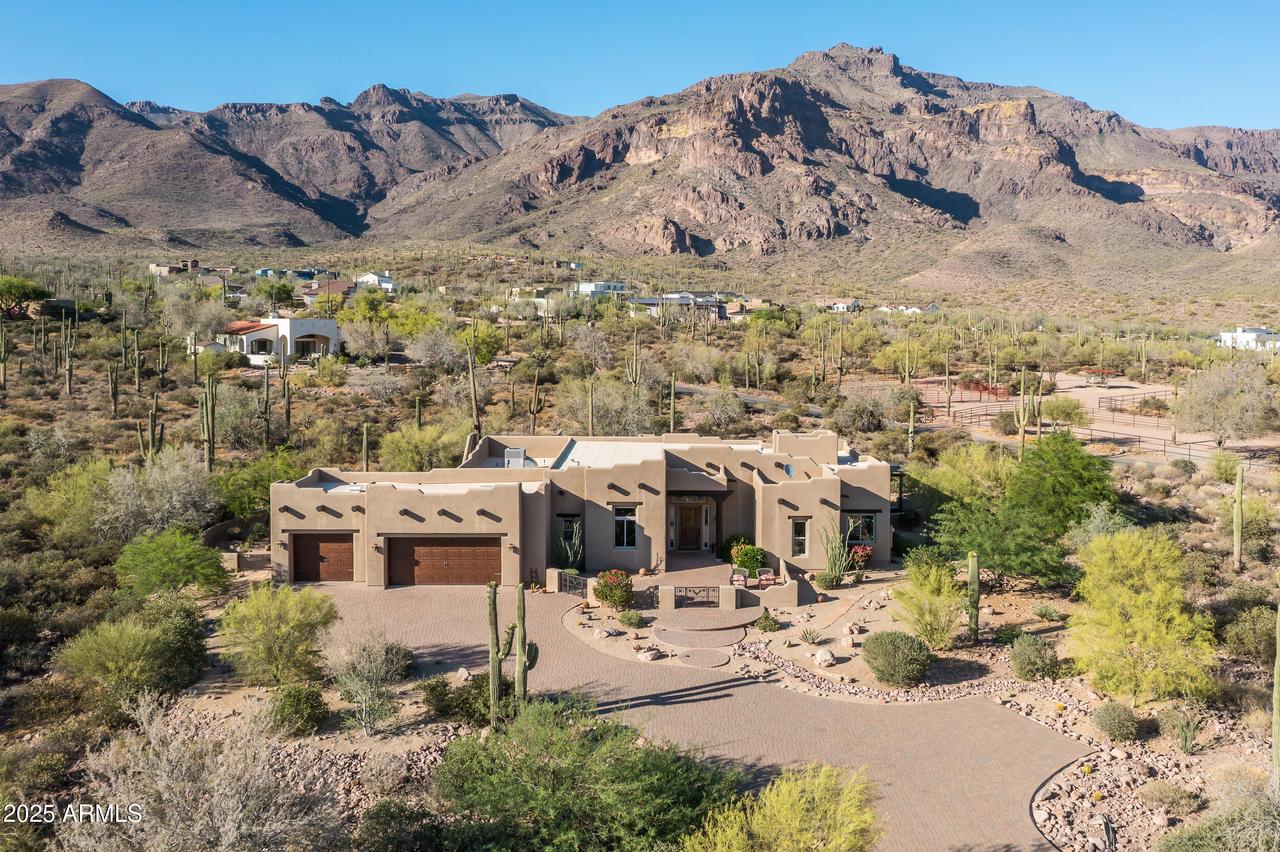 10778 E Running Water Dr., Gold Canyon, AZ 85118