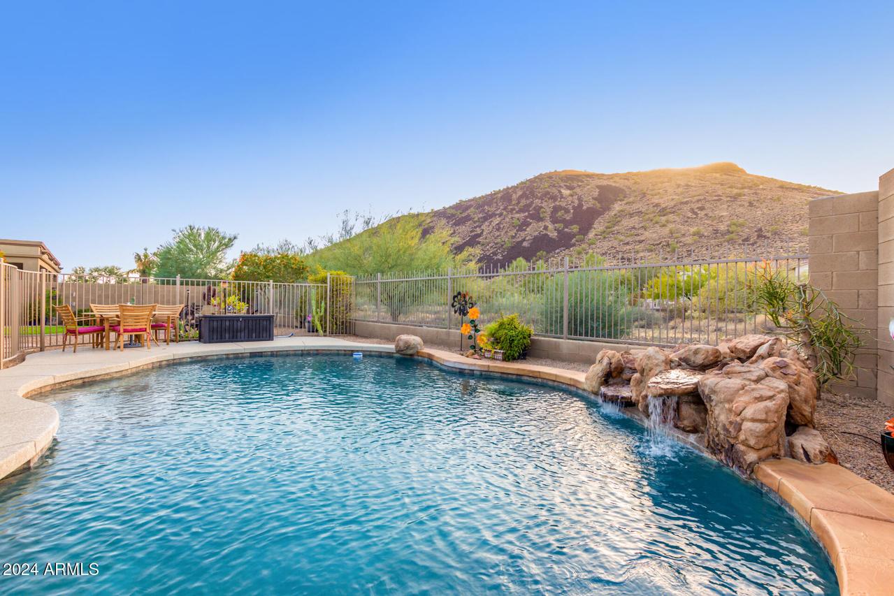 26330 N 56th Dr., Phoenix, AZ 85083