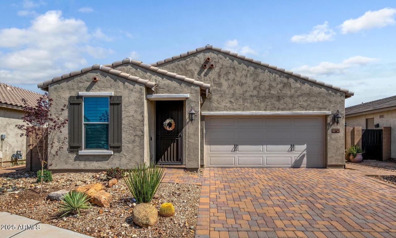 3048 W Thorn Tree Dr., Phoenix, AZ 85085