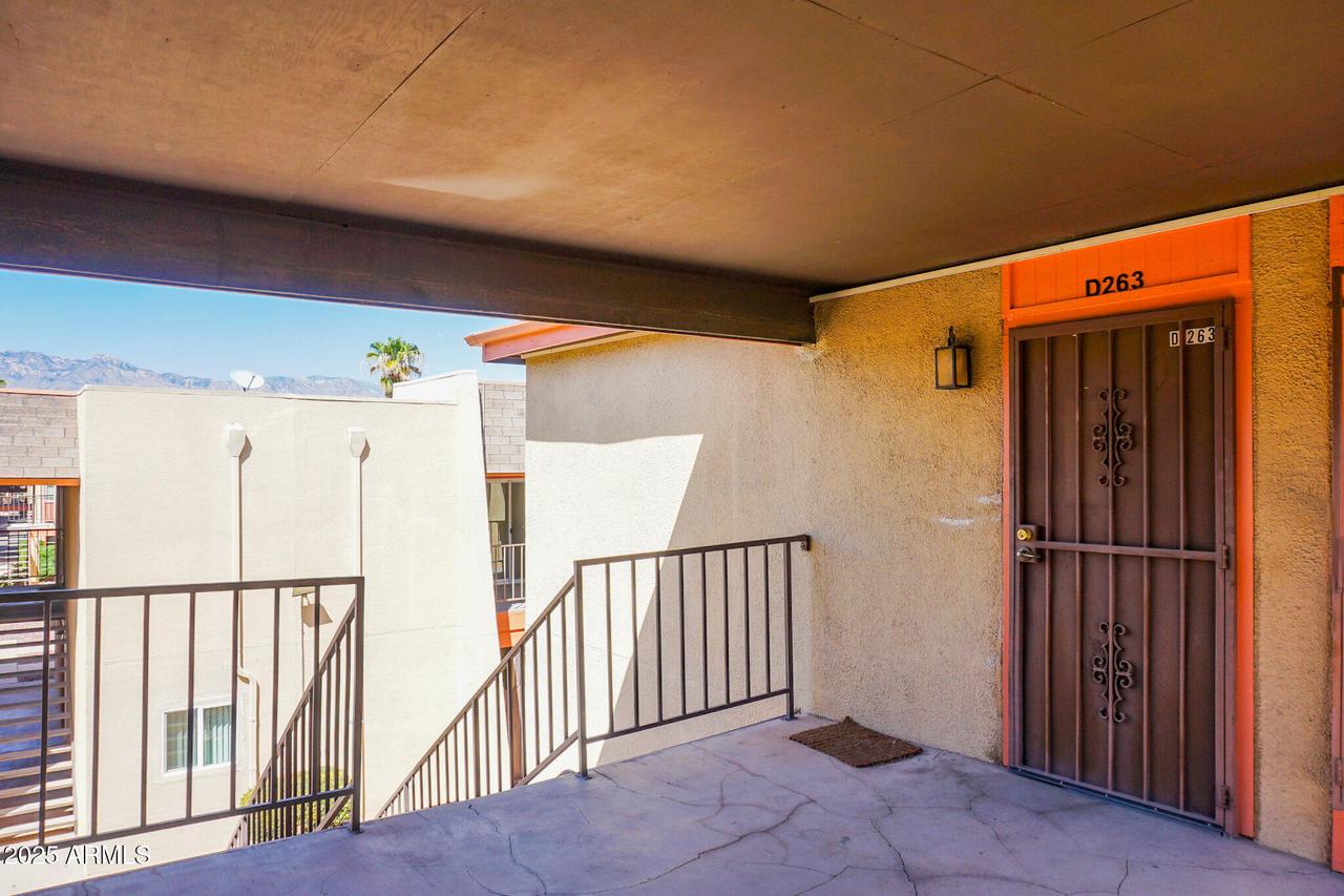 1620 N Wilmot Rd. #D263, Tucson, AZ 85712