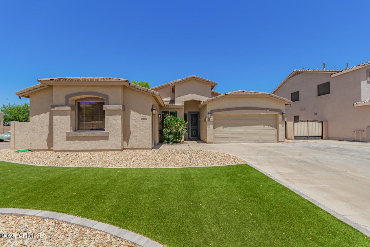 7008 W Southgate Ave., Phoenix, AZ 85043