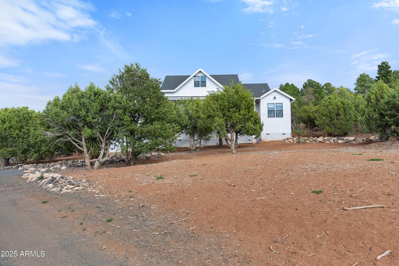 1305 N 22nd Ave., Show Low, AZ 85901