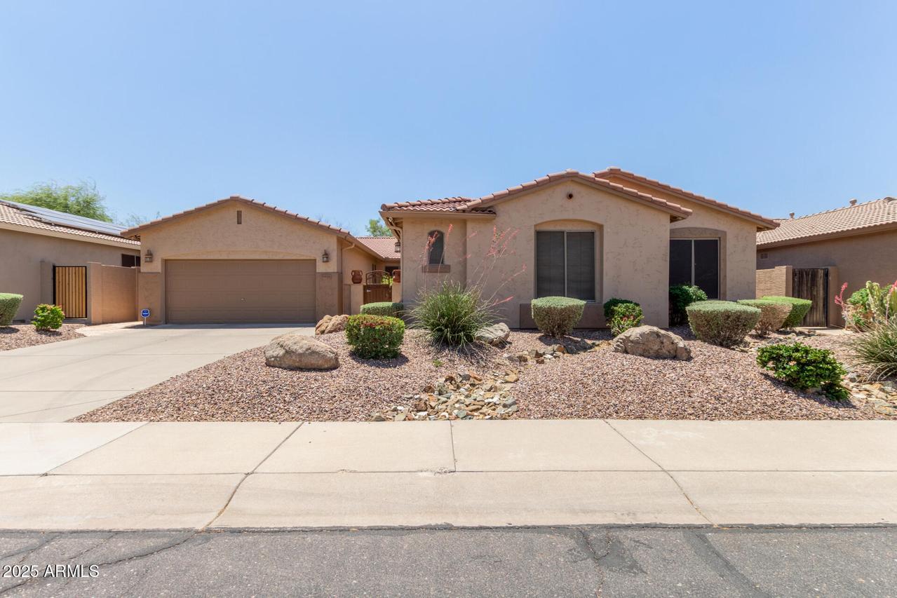5919 W Straight Arrow Ln., Phoenix, AZ 85083