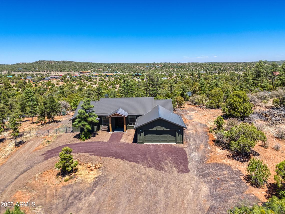 1014 Etta Ln., Show Low, AZ 85901