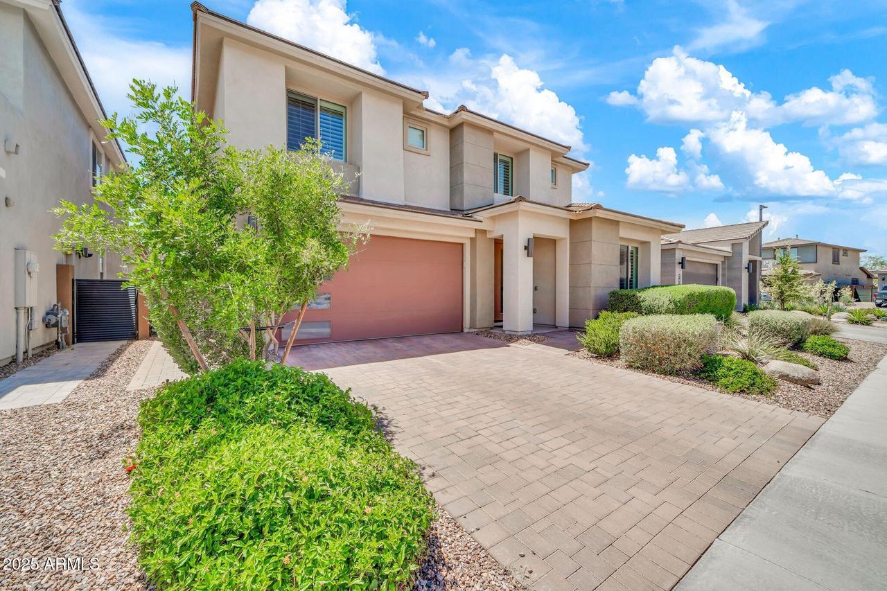3417 E Los Gatos Dr., Phoenix, AZ 85050