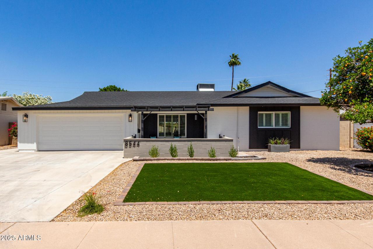 8544 E Columbus Ave., Scottsdale, AZ 85251