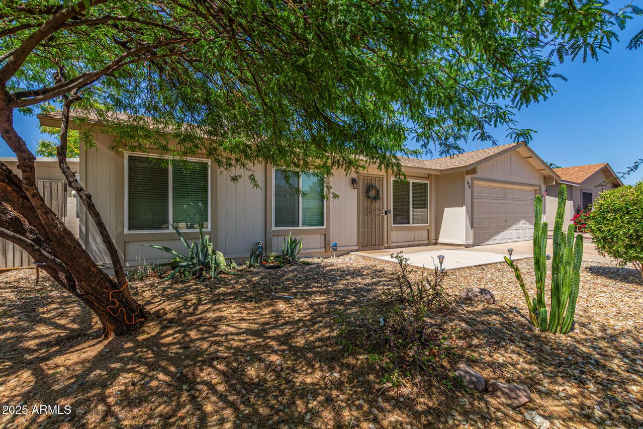 820 W Hononegh Dr., Phoenix, AZ 85027