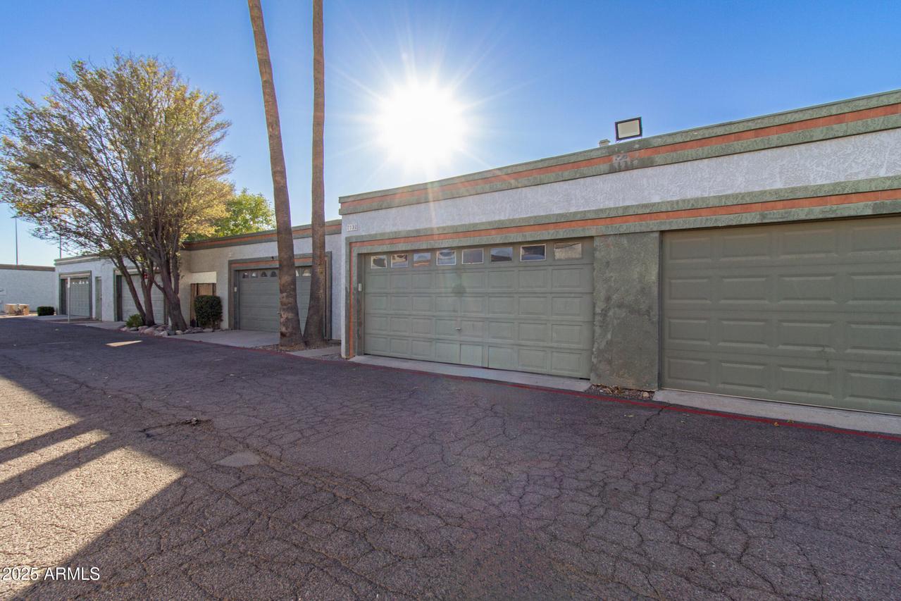7132 N 63rd Dr., Glendale, AZ 85301