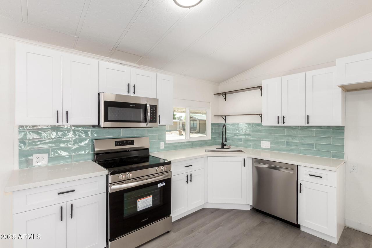 11000 N 91st Ave. #20, Peoria, AZ 85345