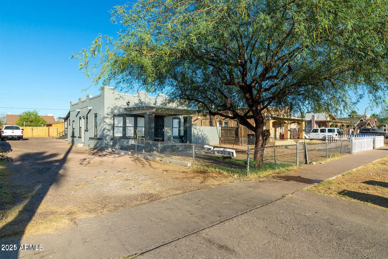 417 N 18th Dr., Phoenix, AZ 85007