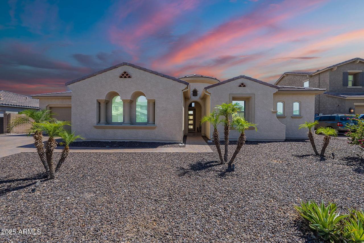 9345 W Robin Ln., Peoria, AZ 85383