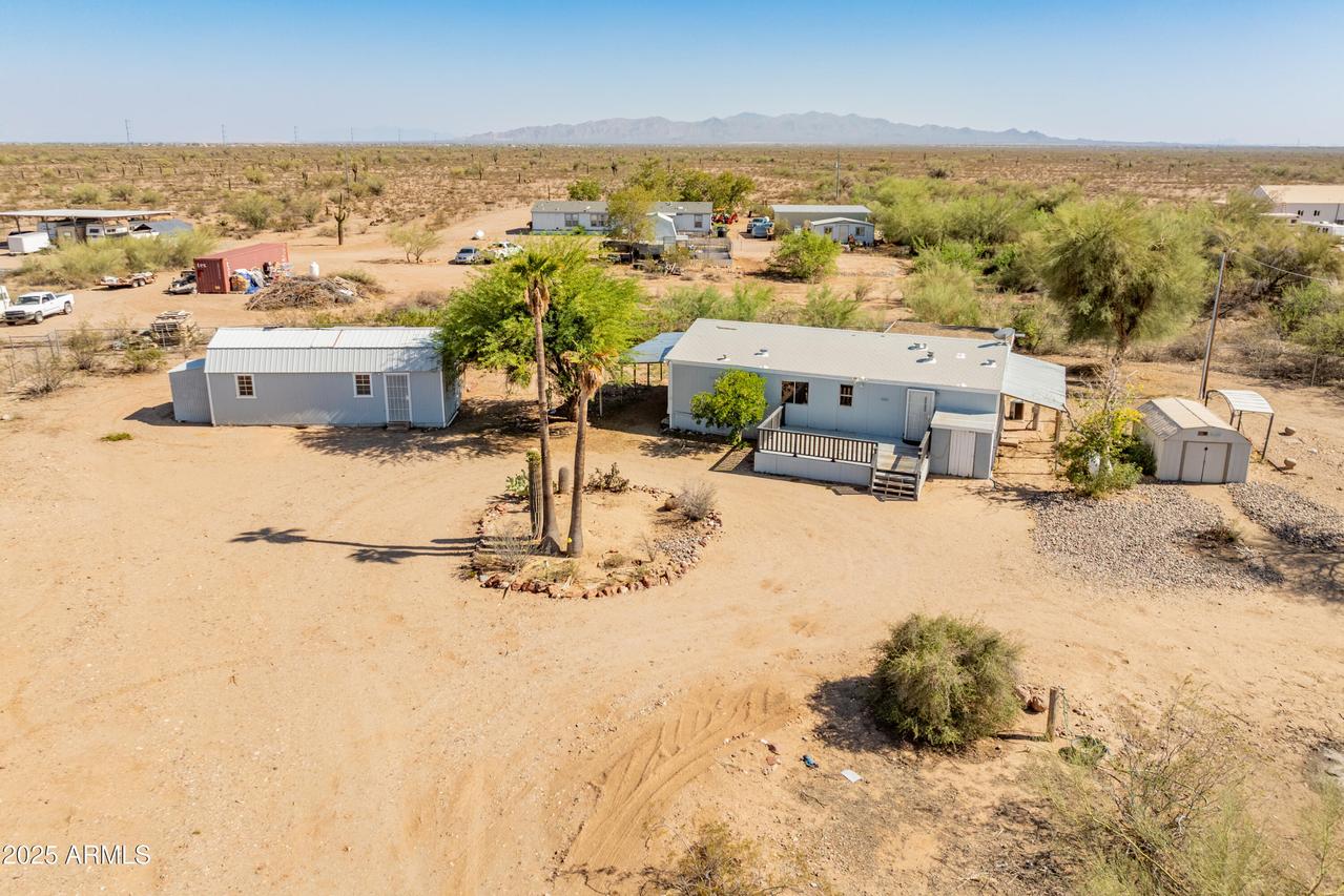 455 W Green Rd., Morristown, AZ 85342