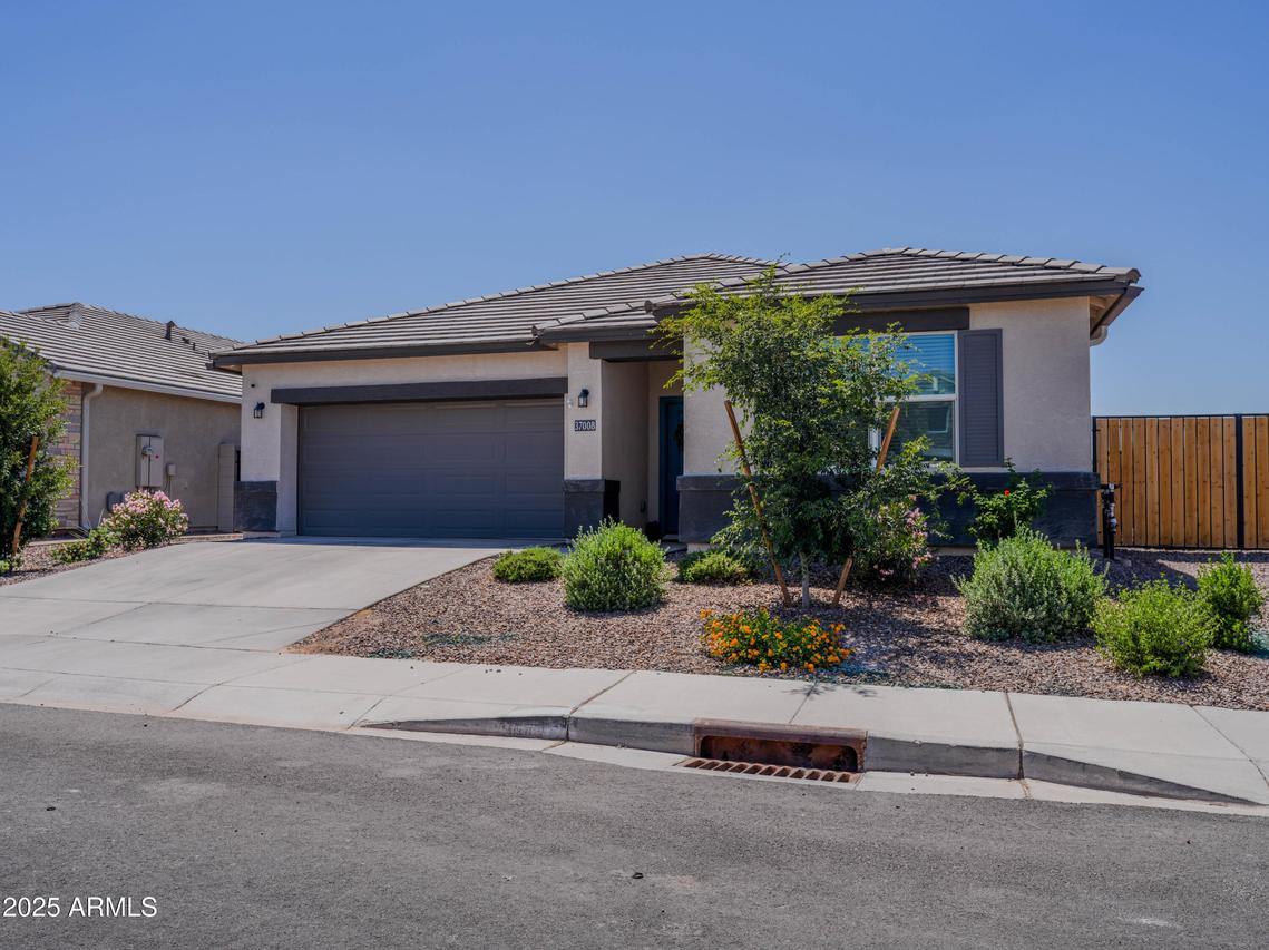 37008 N Aleutian Dr., San Tan Valley, AZ 85143