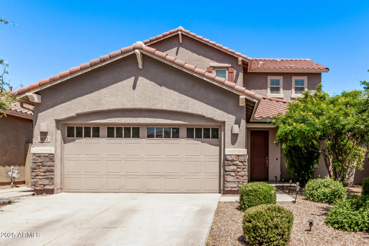 932 W Capulin Tr., San Tan Valley, AZ 85140