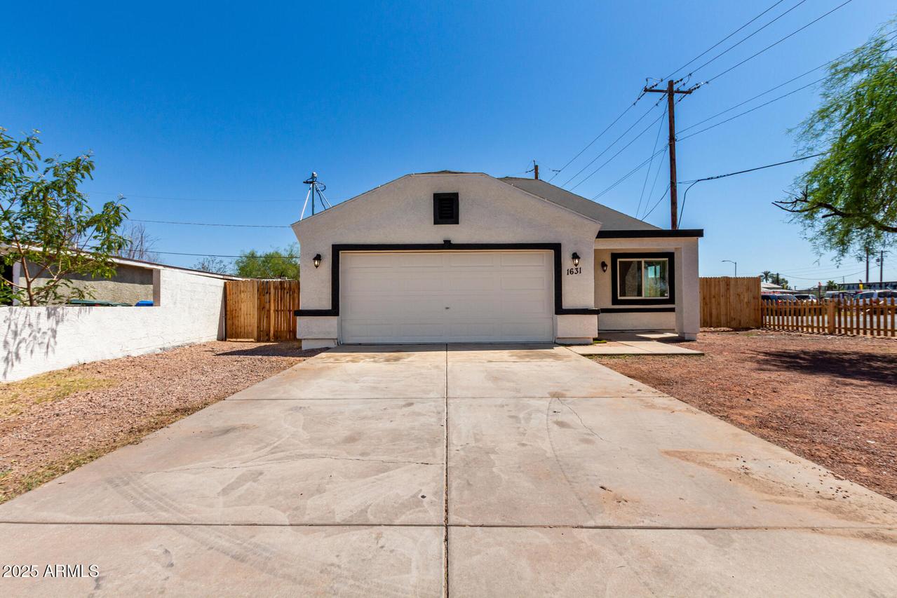 1631 E Jones Ave., Phoenix, AZ 85040