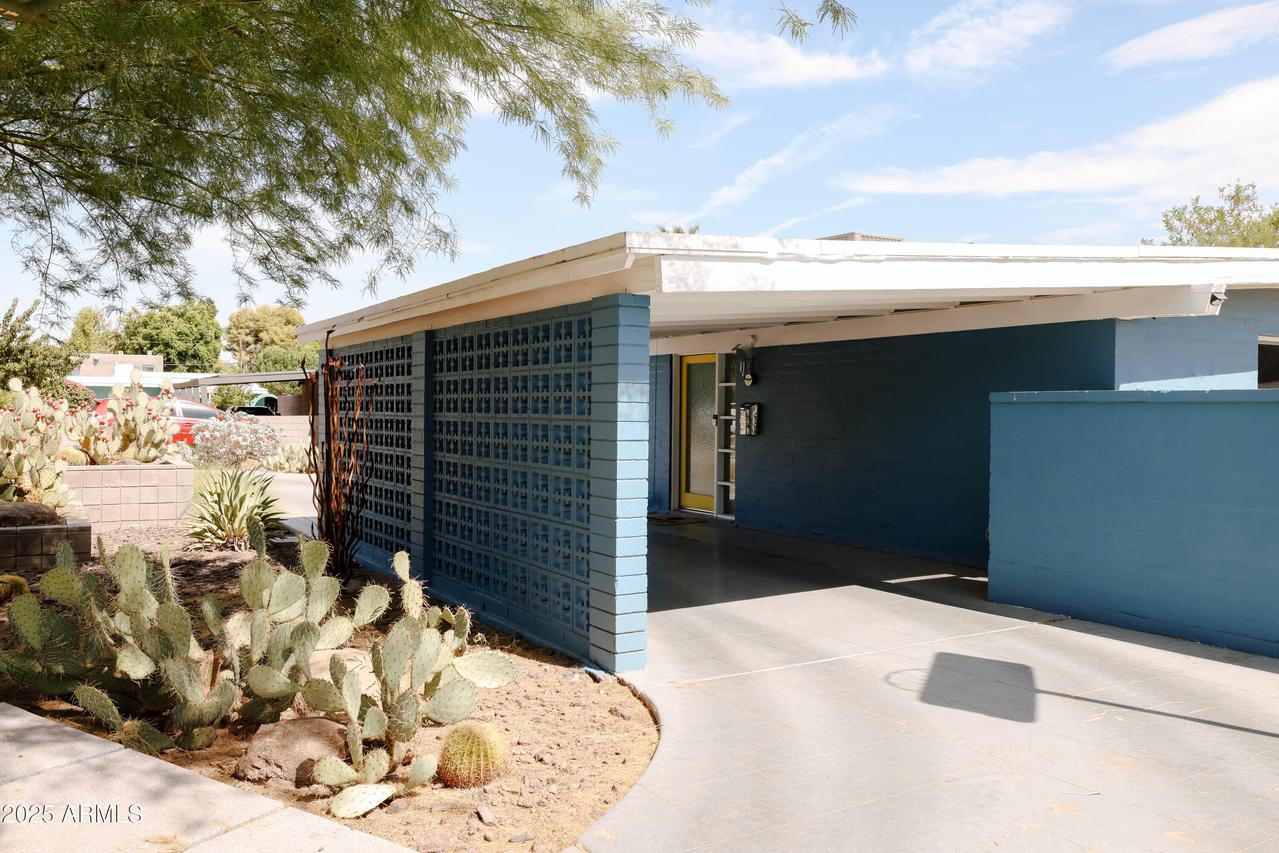 1029 E Palo Verde Dr., Phoenix, AZ 85014