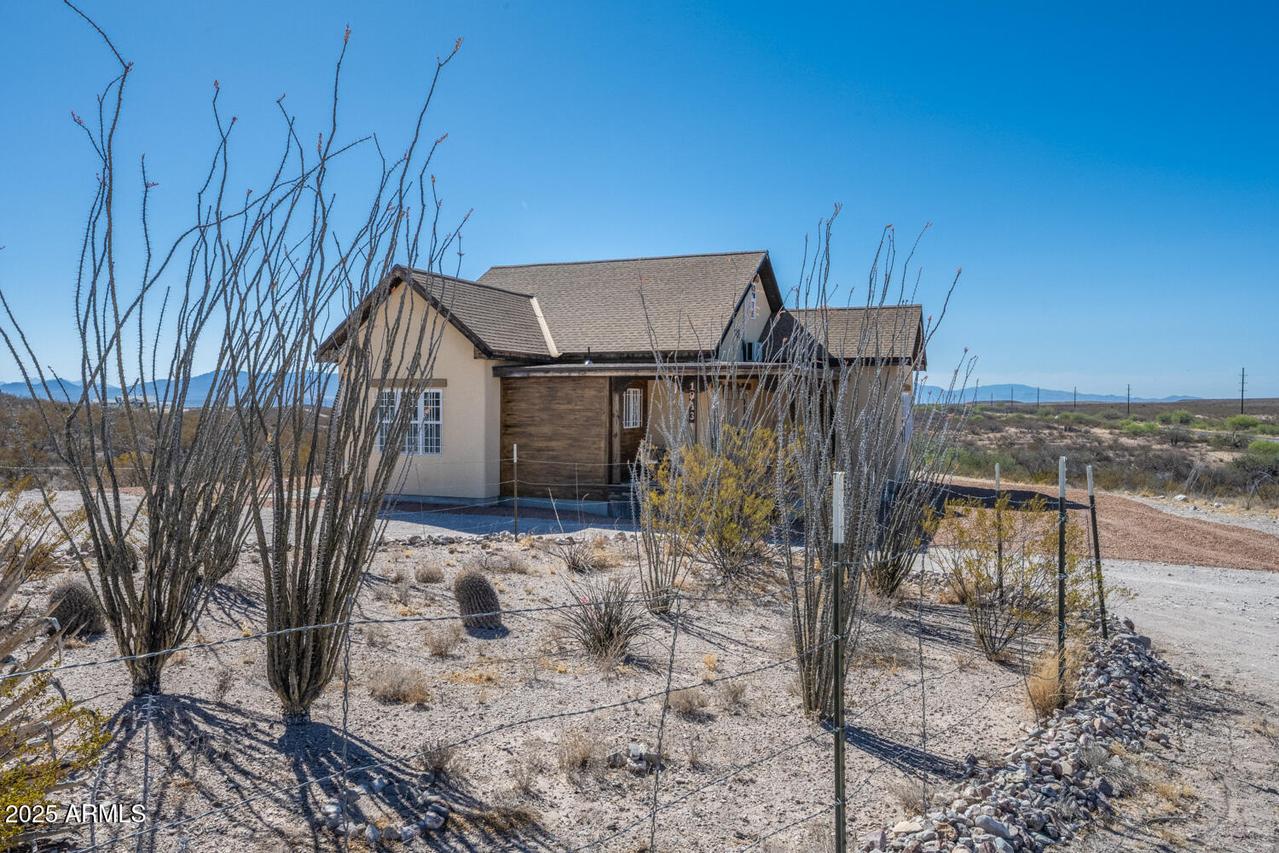 1843 N Spanish Bayonet Dr., Tombstone, AZ 85638