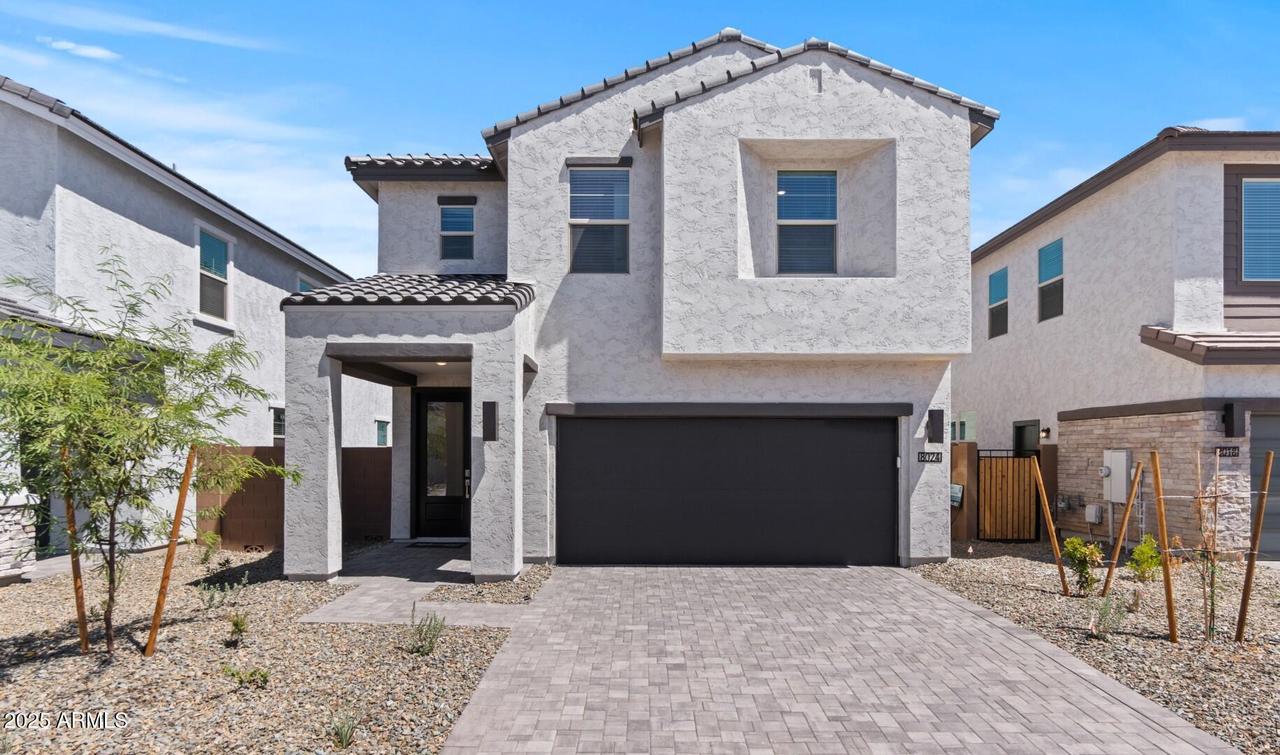 8024 W Griswold Rd., Peoria, AZ 85345