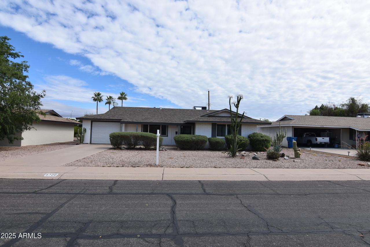 5720 E University Dr., Mesa, AZ 85205