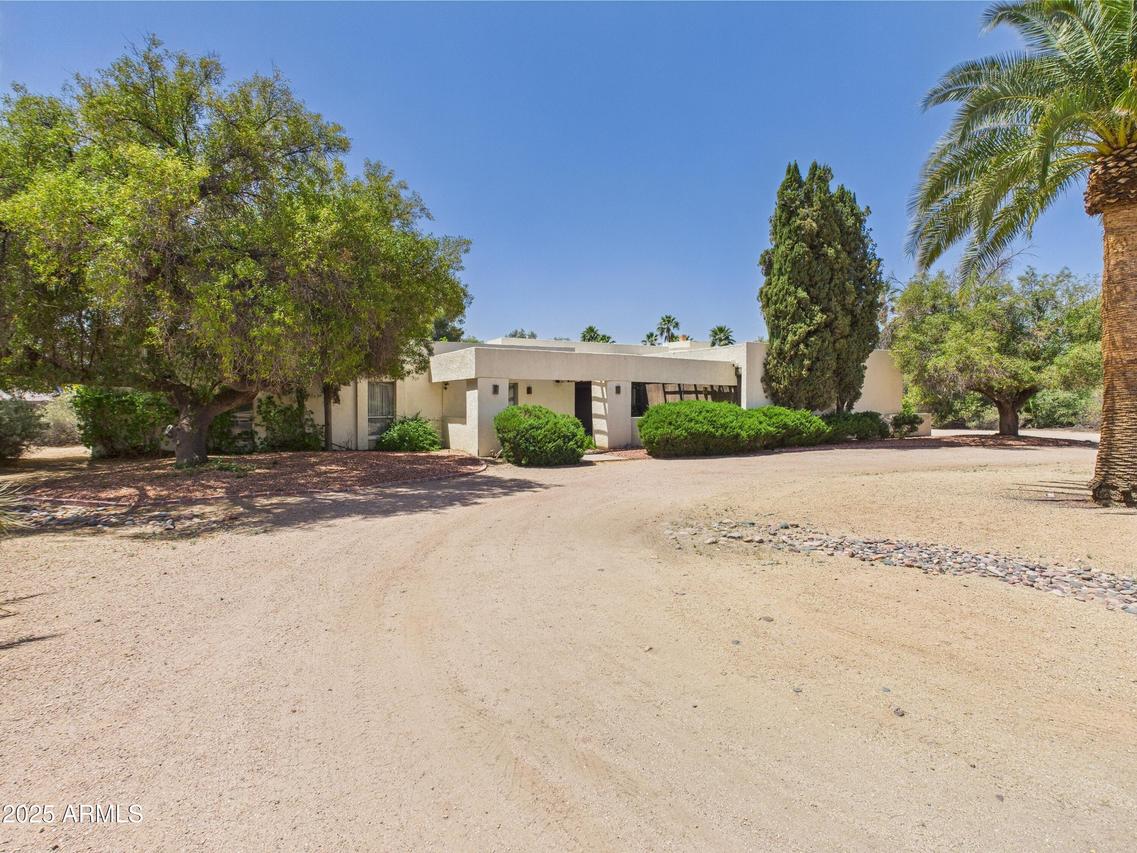5905 E Donna Ln. #5, Paradise Valley, AZ 85253