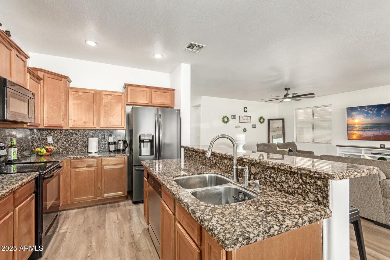 8209 S 23rd Pl., Phoenix, AZ 85042