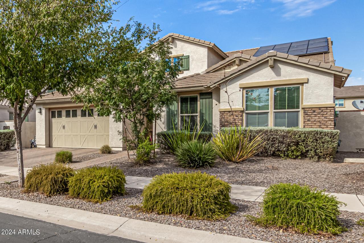 10718 E Vivid Ave., Mesa, AZ 85212
