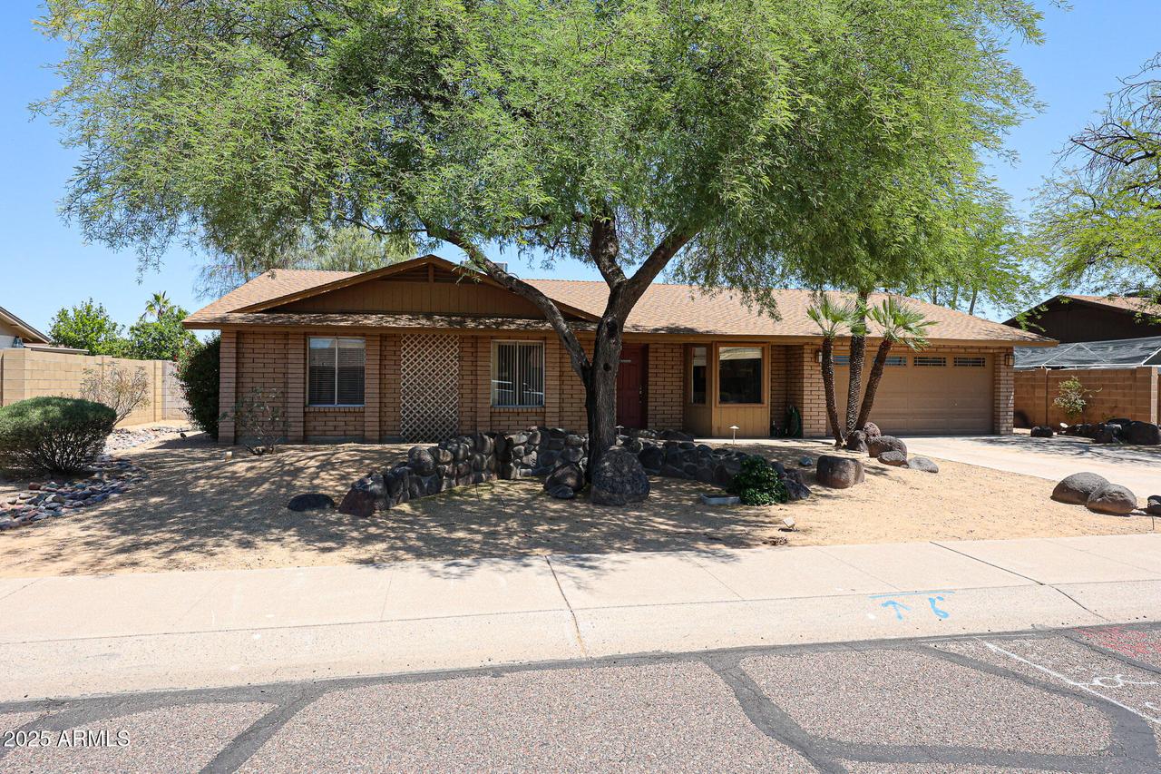 4516 E Willow Ave., Phoenix, AZ 85032
