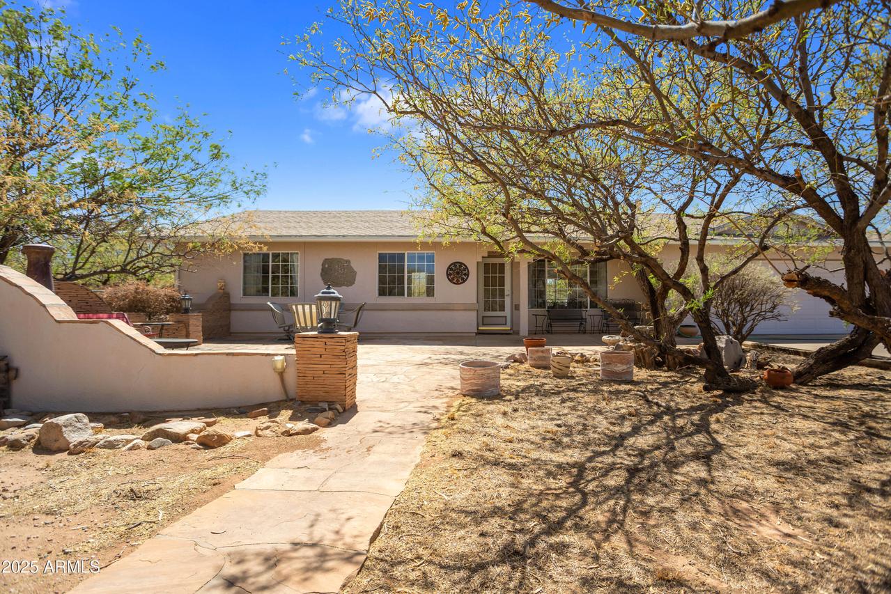 6760 S Y Lightning Ranch Rd., Hereford, AZ 85615