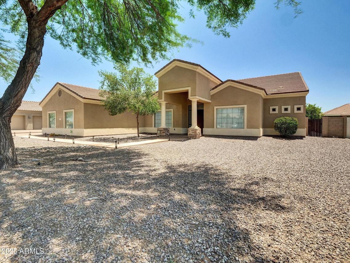 8031 W Morten Ave., Glendale, AZ 85303