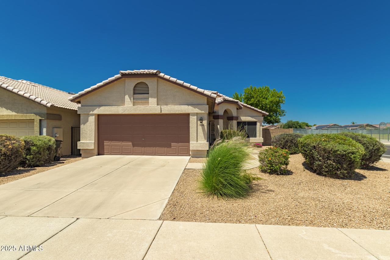 1950 E Kings Ave., Phoenix, AZ 85022