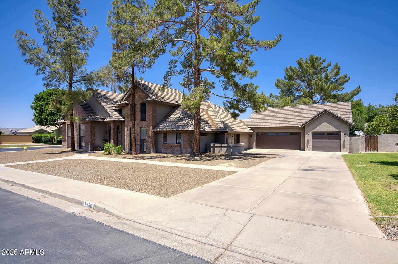 1750 E Mallory St., Mesa, AZ 85203