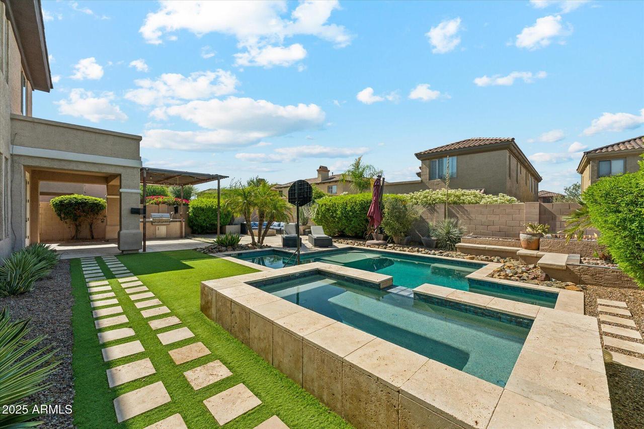 3817 E Patrick Ln., Phoenix, AZ 85050