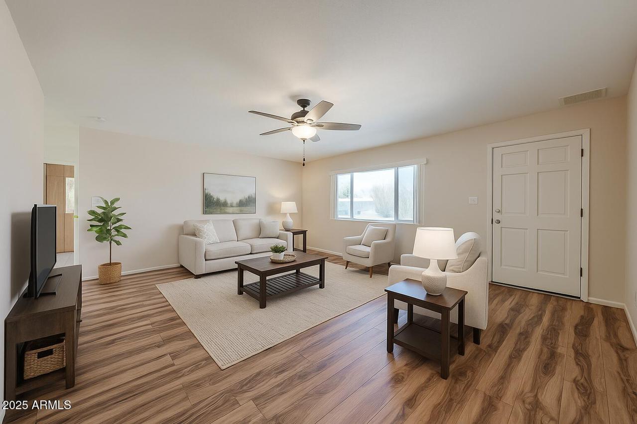 12611 N 112th Ave., Youngtown, AZ 85363