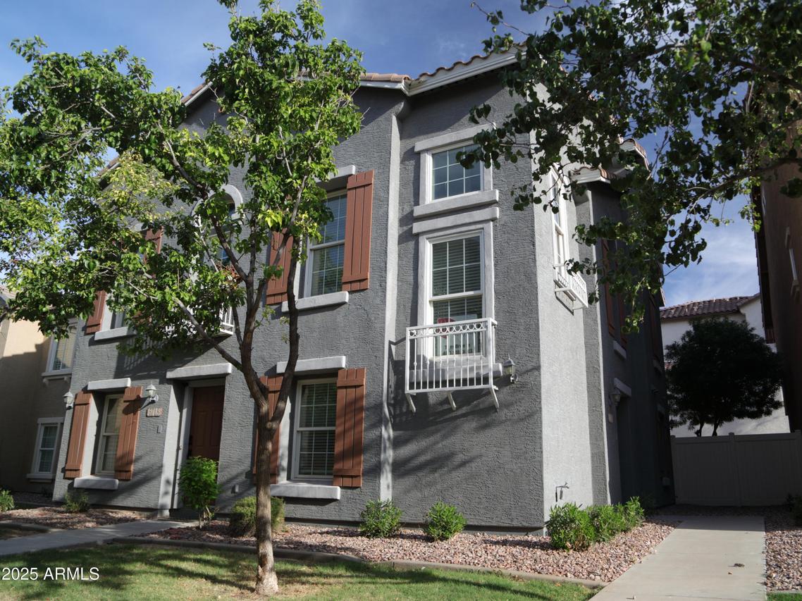 5720 S 21st Ter., Phoenix, AZ 85040