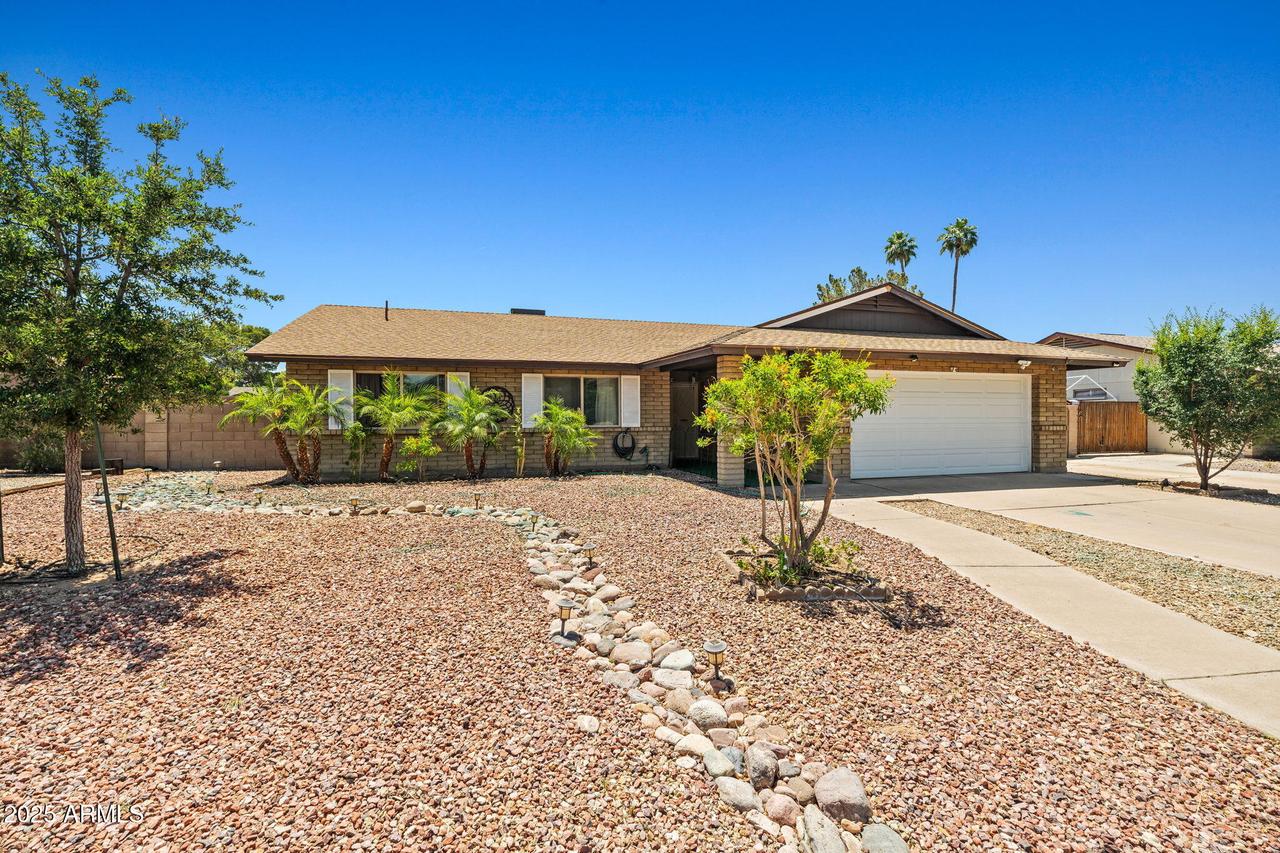 3747 W Aire Libre Ave., Phoenix, AZ 85053