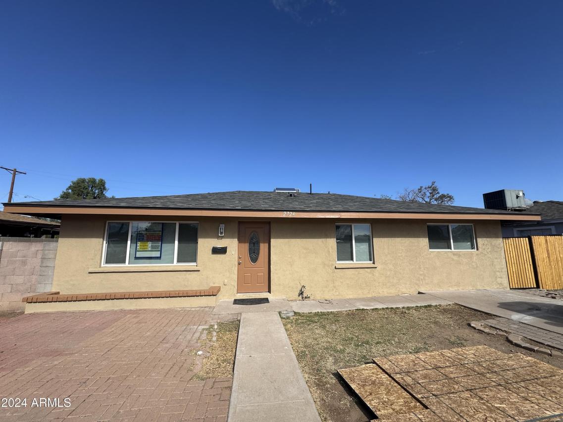 2724 W Highland Ave., Phoenix, AZ 85017