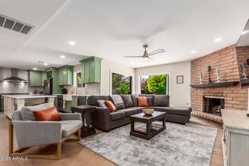 2402 E Cinnabar Ave., Phoenix, AZ 85028