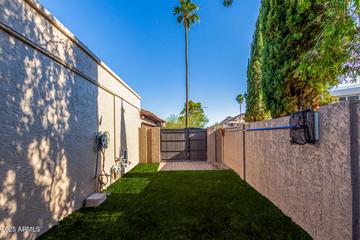 2402 E Cinnabar Ave., Phoenix, AZ 85028