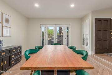 2402 E Cinnabar Ave., Phoenix, AZ 85028