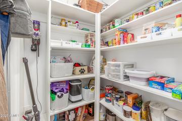 2402 E Cinnabar Ave., Phoenix, AZ 85028