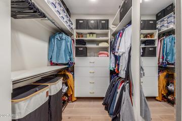 2402 E Cinnabar Ave., Phoenix, AZ 85028