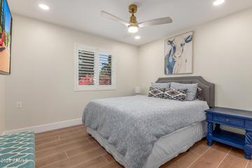 2402 E Cinnabar Ave., Phoenix, AZ 85028