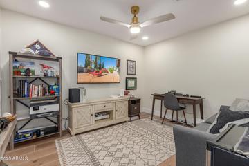 2402 E Cinnabar Ave., Phoenix, AZ 85028