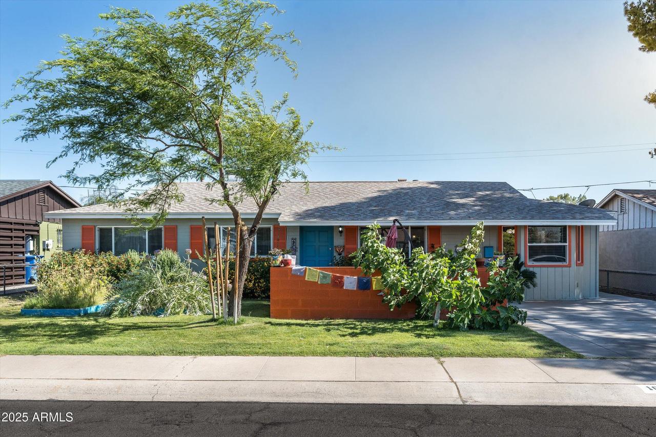 1027 E El Camino Dr., Phoenix, AZ 85020