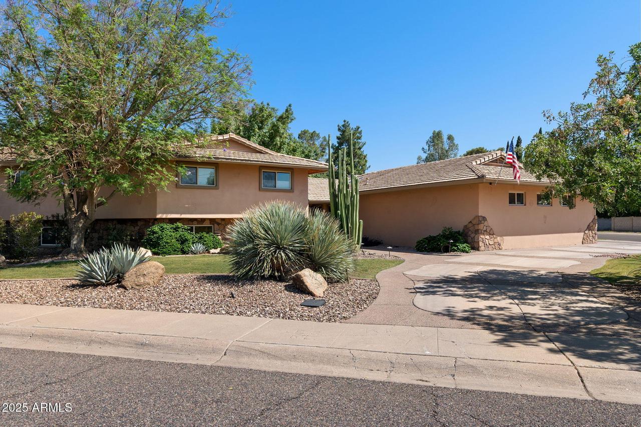8601 E Highland Ave., Scottsdale, AZ 85251