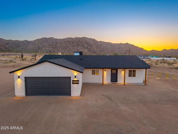 New Homes with Master Bedrooms on the 1st Floor That Attend Maricopa Elementary School: May 17th to May 23rd