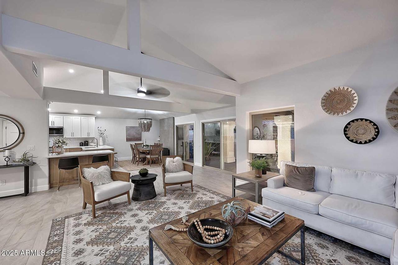 10023 E Sunnyslope Ln., Scottsdale, AZ 85258