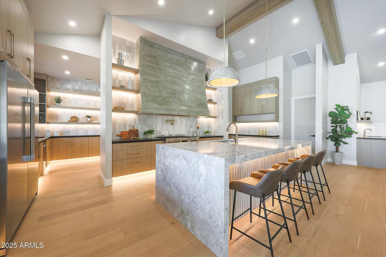 6126 E Charter Oak Rd., Scottsdale, AZ 85254