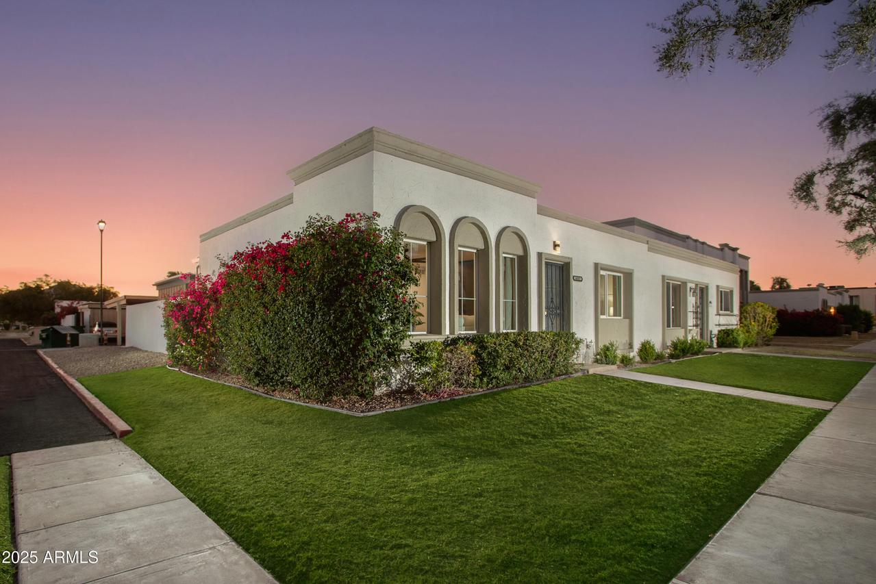 8317 E Orange Blossom Ln., Scottsdale, AZ 85250